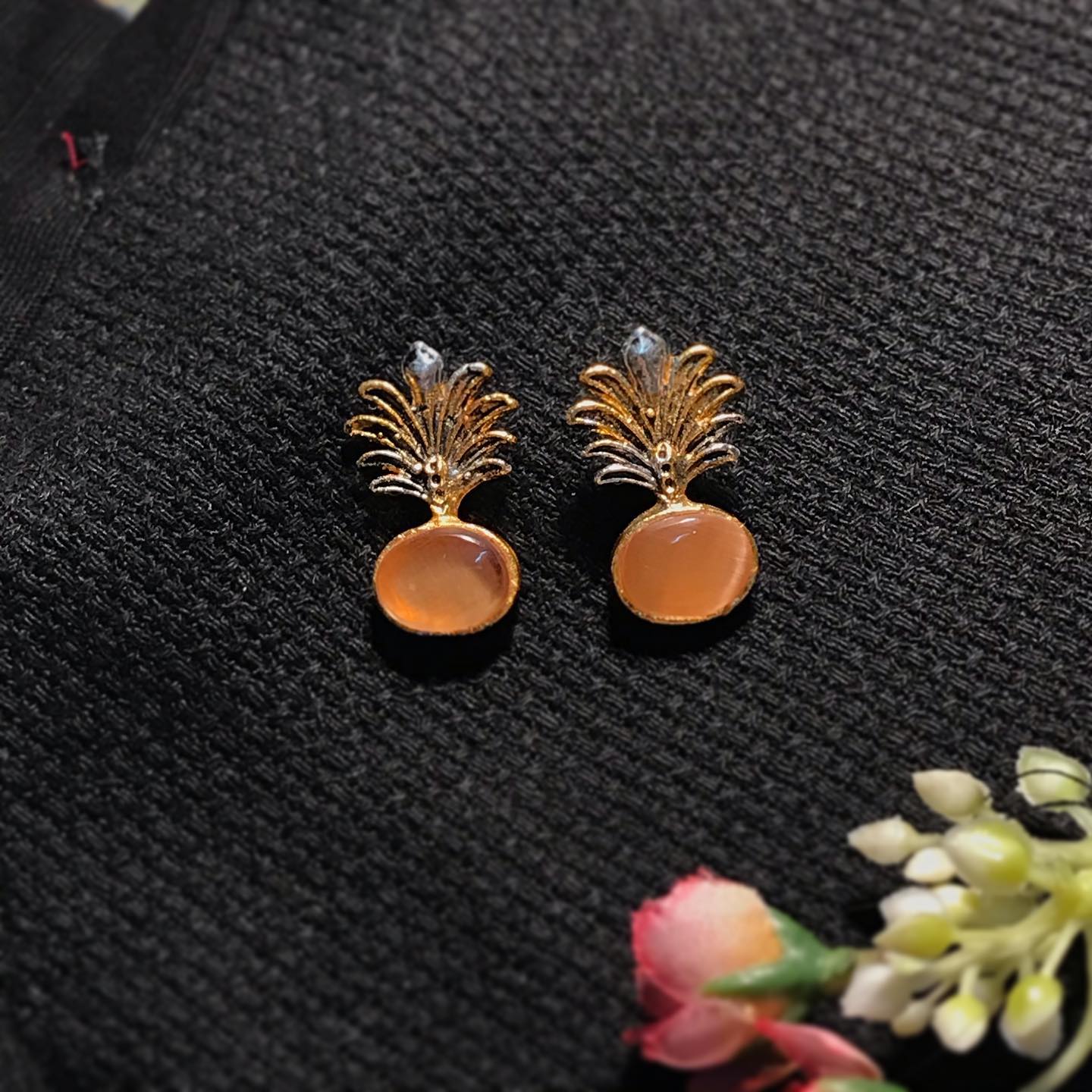 Peachy Studs