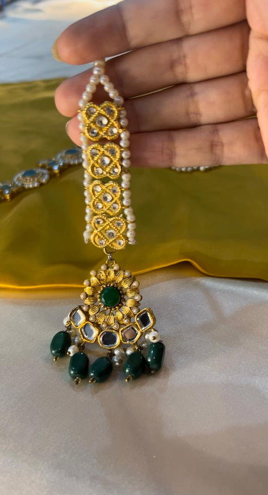 Kundan Green Stones Bindiya